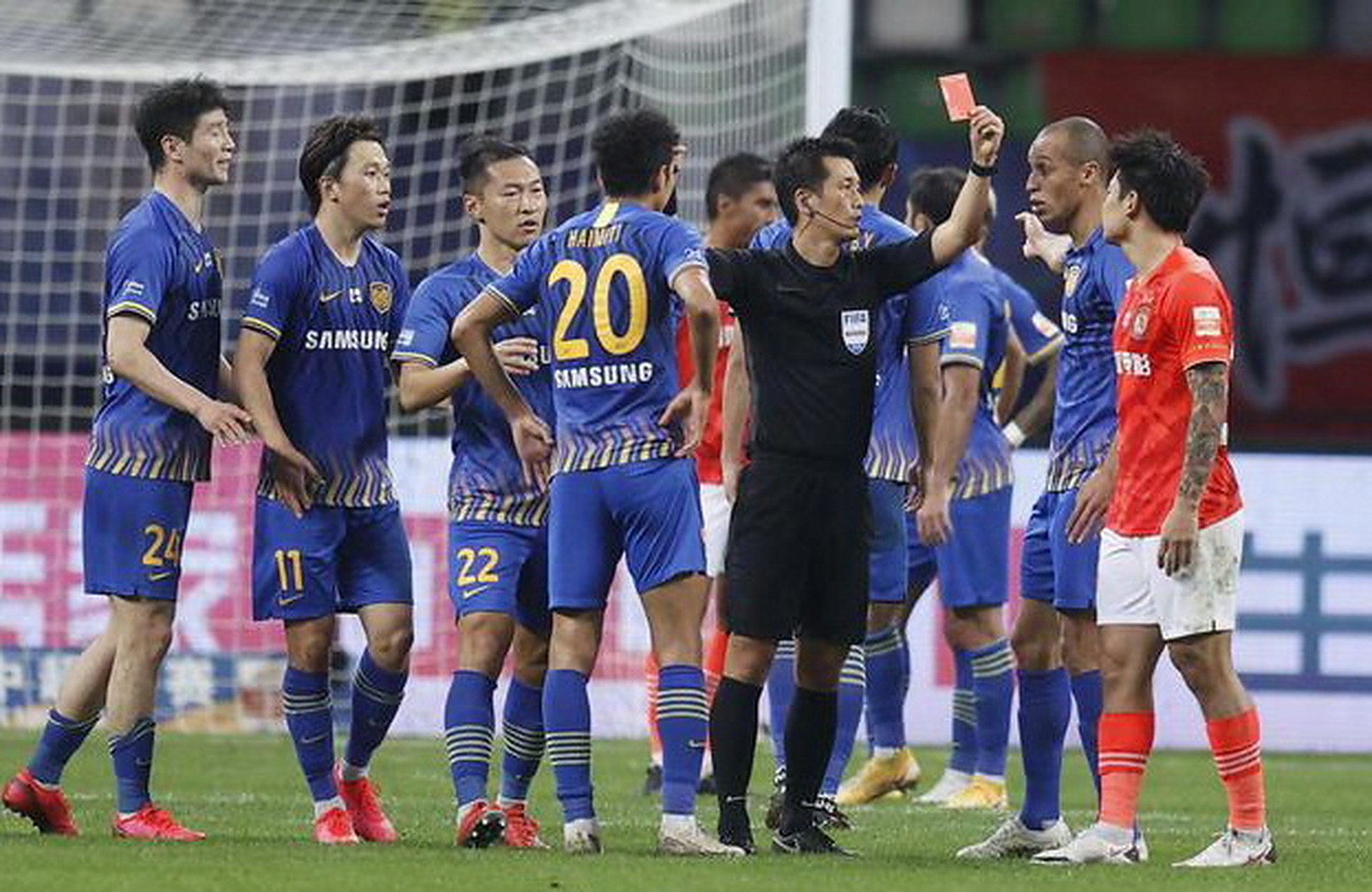 开云体育入口-江苏苏宁战平广州恒大，稳固中超前八位置的简单介绍