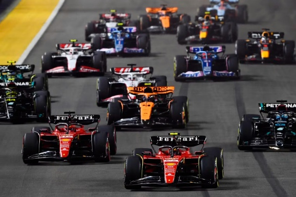 开云APP-哈斯车队横扫红牛二队，汉密尔顿高光表现