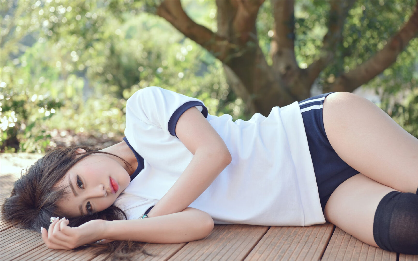 开云体育官网-星光照亮黄浦江，东契奇终场统治力诠释巨星价值，快船逆境翻盘上海队