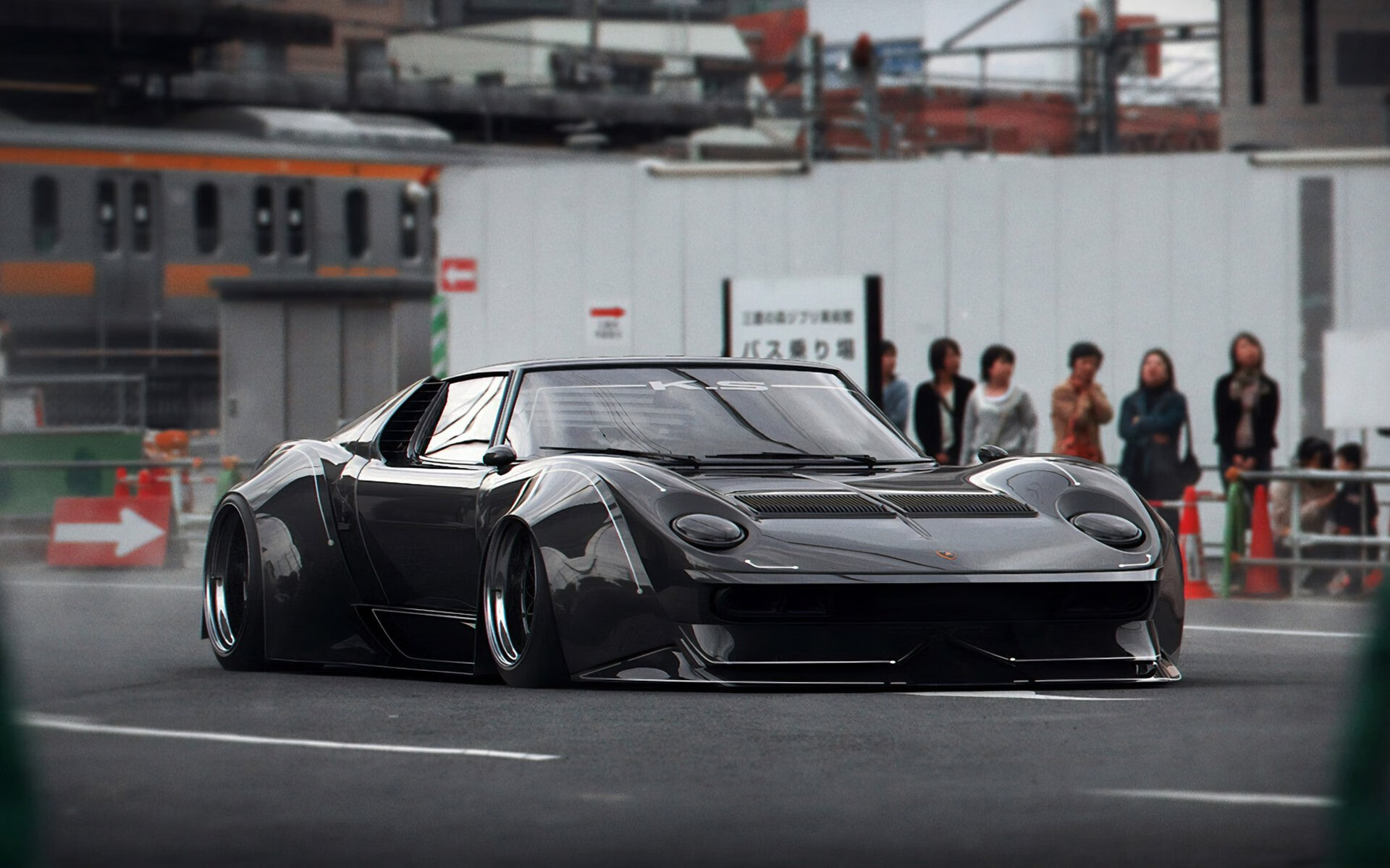 赛道上的绿茵战，当F1极速狂飙遇见丹麦坦克碾过多特蒙德